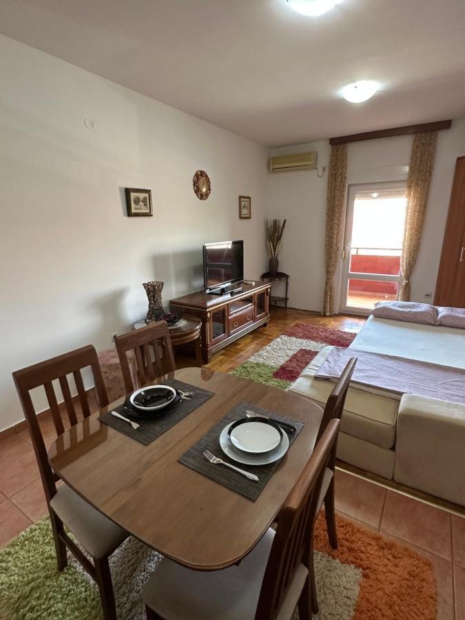 Bella Apartman بودغوريتْسا المظهر الخارجي الصورة